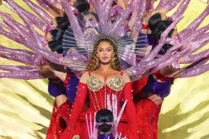 Beyonsdan 40 milyonluq səhnə performansı