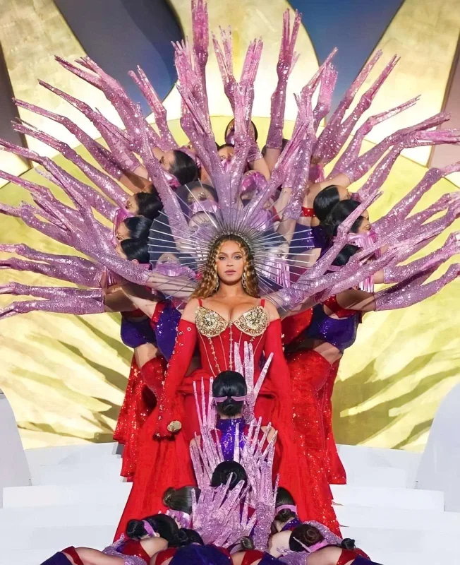 Beyonsdan 40 milyonluq səhnə performansı