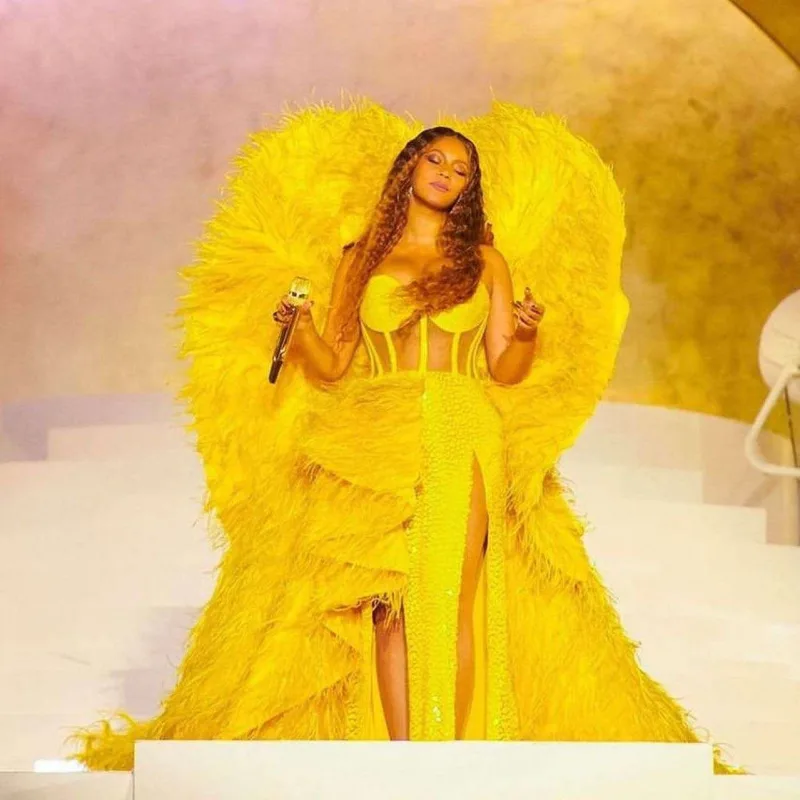 Beyonsdan 40 milyonluq səhnə performansı