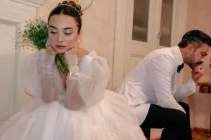 “Evdə qalmış”ın posteri yayımlandı