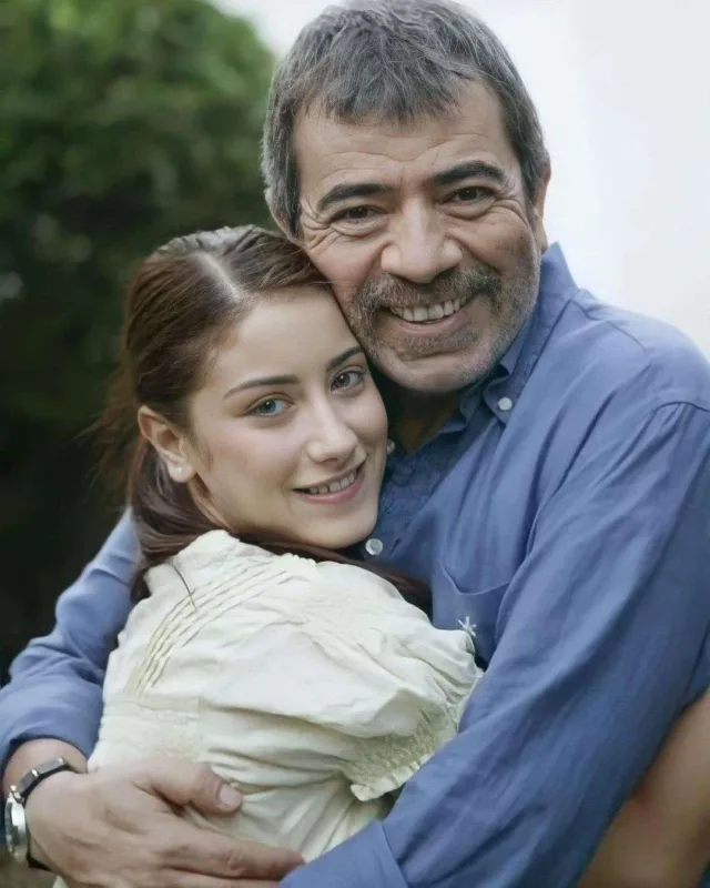 Hazal yeni “Aşk-ı memnu”dan danışdı