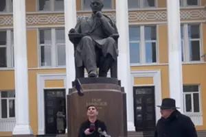 Gündəm olan videoya yumoristik şərh