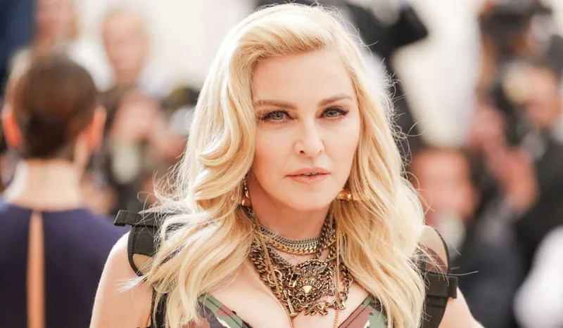 Madonnanın filmi təxirə salındı