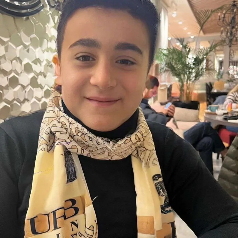 “On dörd yaşlı Elgiz…”