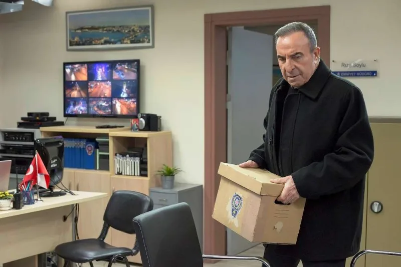 17 il sonra “Arka sokaklar”dan ayrıldı