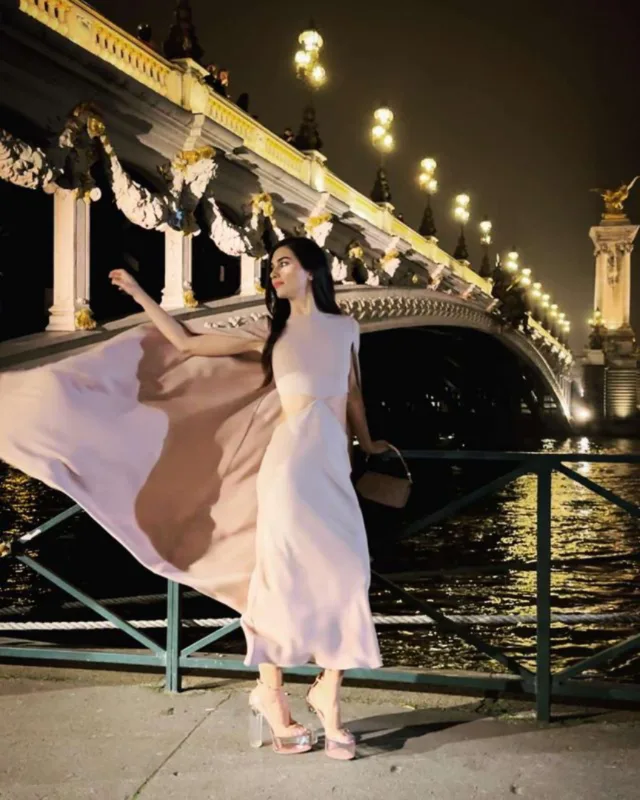 Tuba “Valentino” dəfiləsində