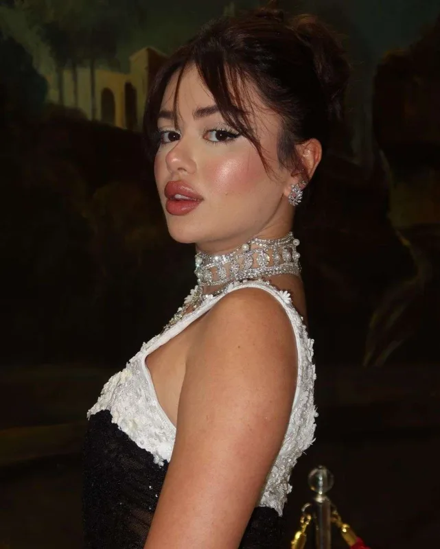 Artıq rəfiqə deyillər!