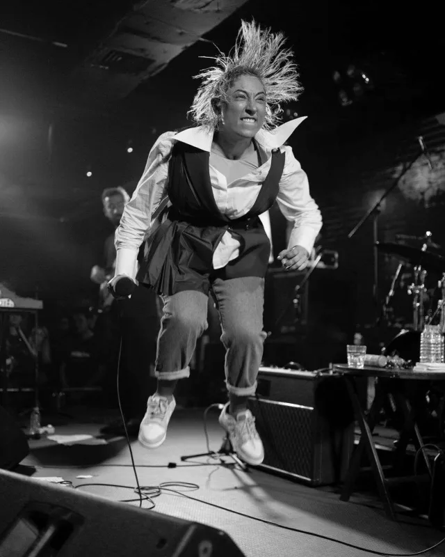 Kalben də Bakıya gəlir!