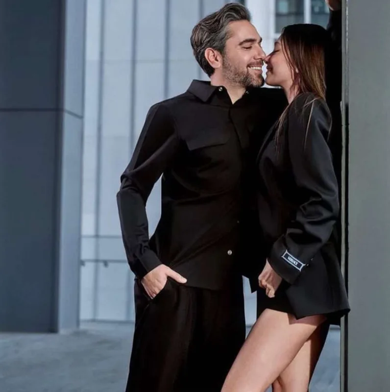 Neslihanla Kadir jurnalın üz qabığında