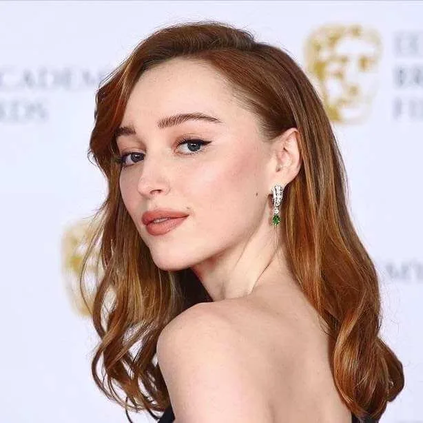 “Bridgerton”un əsas ulduzu da serialdan ayrılır