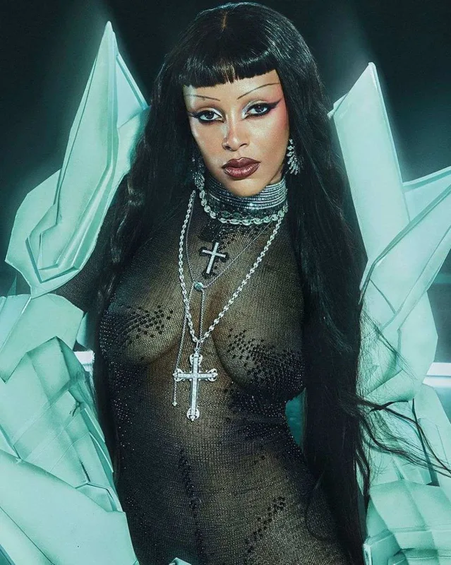 Docadan iddialı fotosessiya