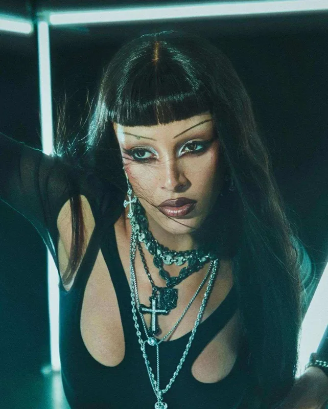 Docadan iddialı fotosessiya