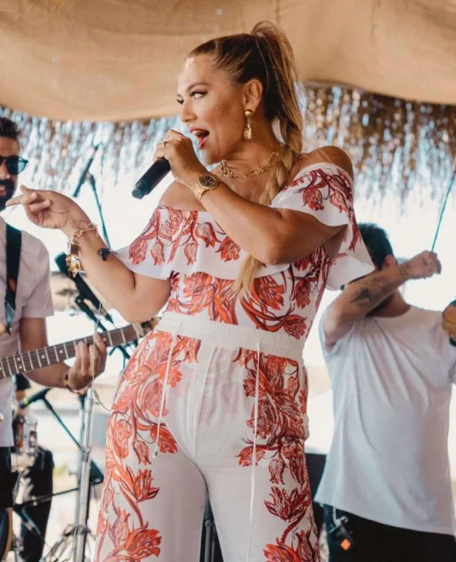 Demet yenidən Bakıya gəlir