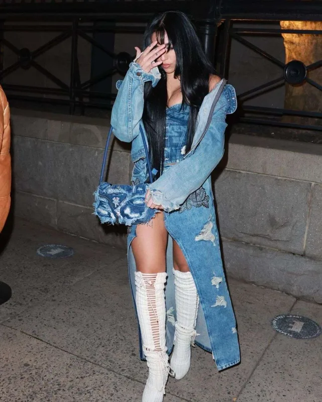 Madonnanın qızını moda şousuna buraxmadılar