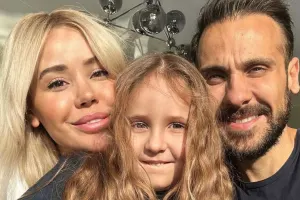 Qızı üçün yeni maşın aldı