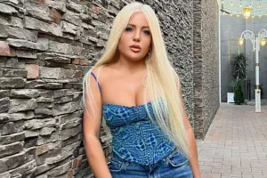 “İnsanların düşüncəsi vecimə olsa, çürüyərəm”