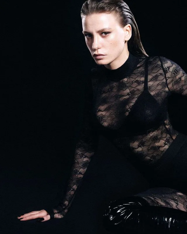 Serenaydan diqqətçəkən fotosessiya