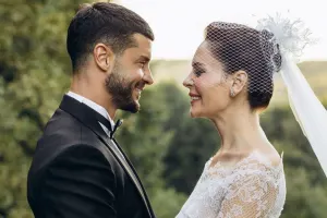 Uşaqları ana bətnində tələf oldu