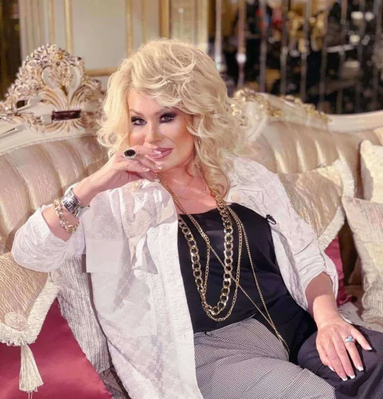 “Özümü o insanlara tay tutmaq istəmirəm”