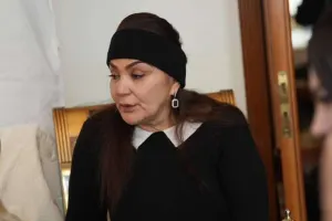 Bacısının yasında Nazpərinin halı pisləşdi