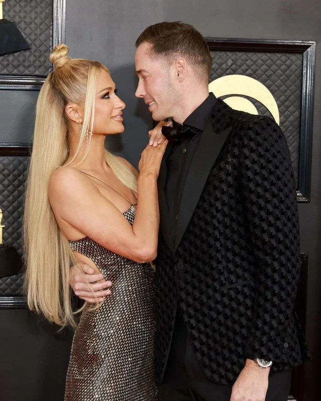 “Qremmi”də qırmızı xalı şuxluğu!