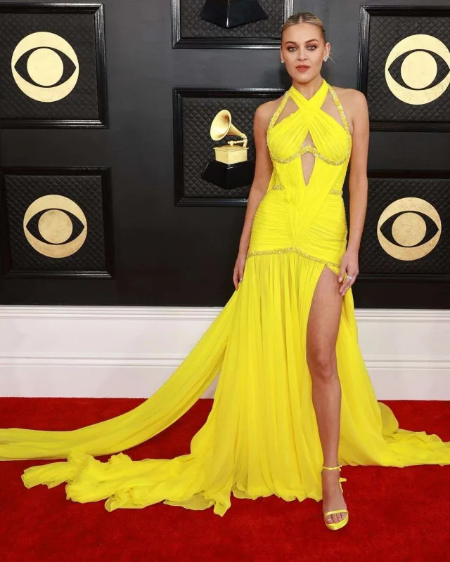 “Qremmi”də qırmızı xalı şuxluğu!