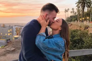 Eminemin qızı 7 il sonra nişanlandı