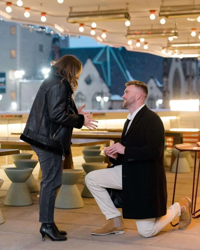 Eminemin qızı 7 il sonra nişanlandı