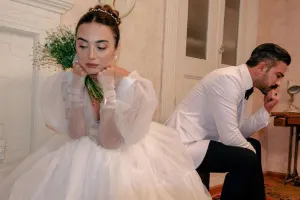 “Evdə qalmış”ın qala gecəsi təxirə salındı