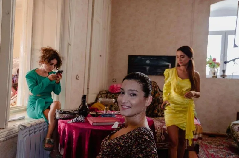 “Evdə qalmış”ın qala gecəsi təxirə salındı