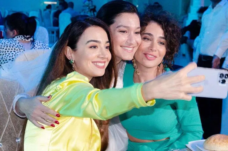 “Evdə qalmış”ın qala gecəsi təxirə salındı