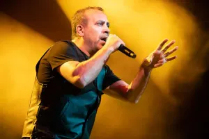 Haluk Leventin yaxını dağıntı altında öldü