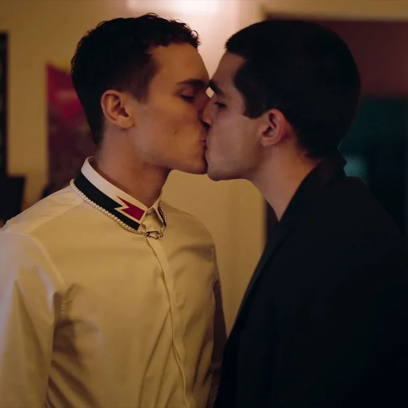 “Elite”in hind versiyası çəkildi