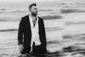 “Türkiyə yaşamalı!”