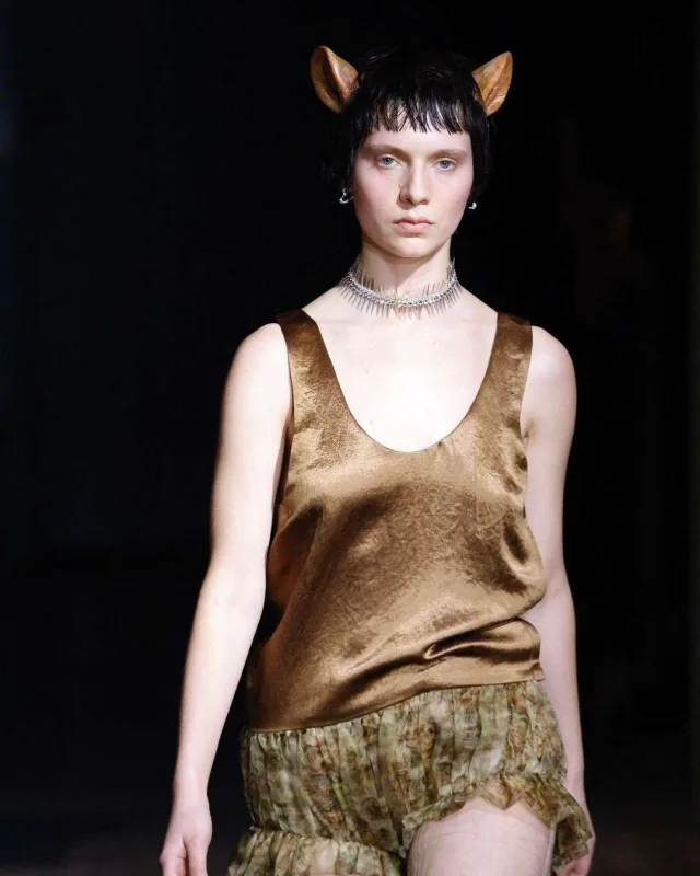 Bu brendin yeni kolleksiyası insanları qorxutdu