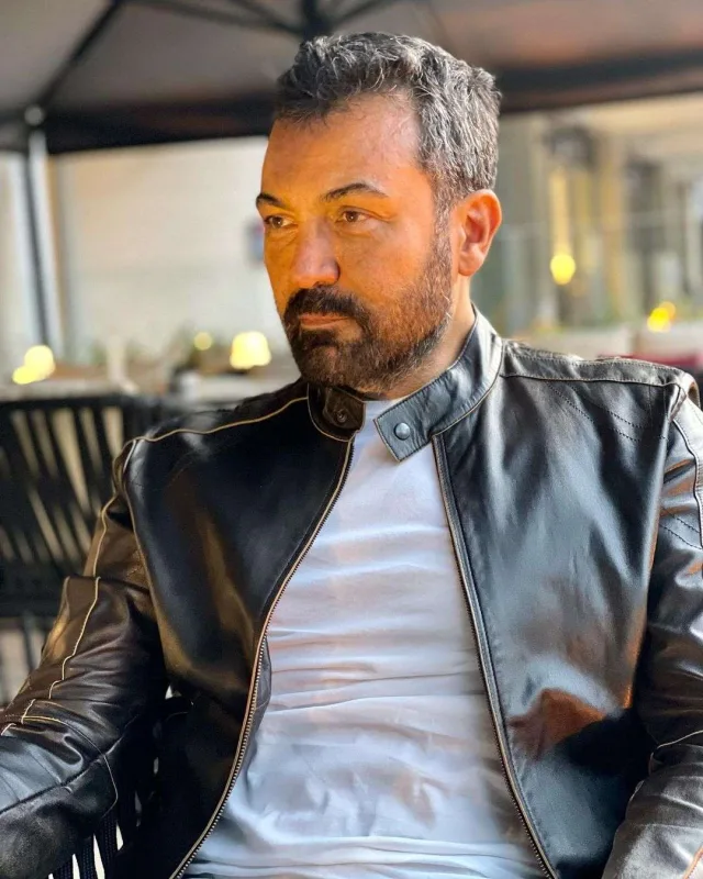 “Kaybolan yıllar”dakı üzüyünü Türkiyə üçün satdı