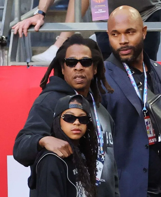 Beyonsun qızı Ririni izləməyə gəldi