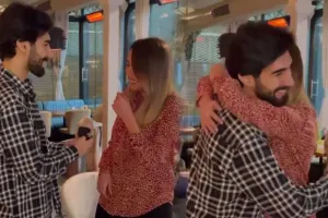 Duet ortağına evlilik təklifi etdi - Video