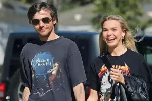 Məşhur müğənni yeni sevgilisiylə görüntüləndi