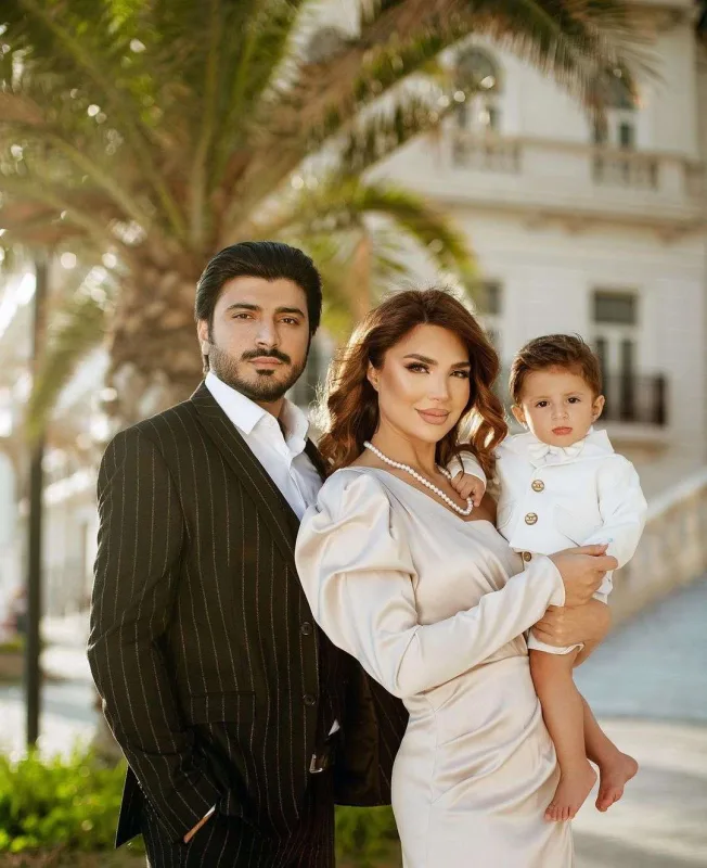 Gah küsüb, gah da barışırlar...