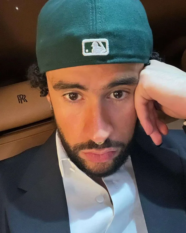 Kendalı onunla öpüşəndə görüblər