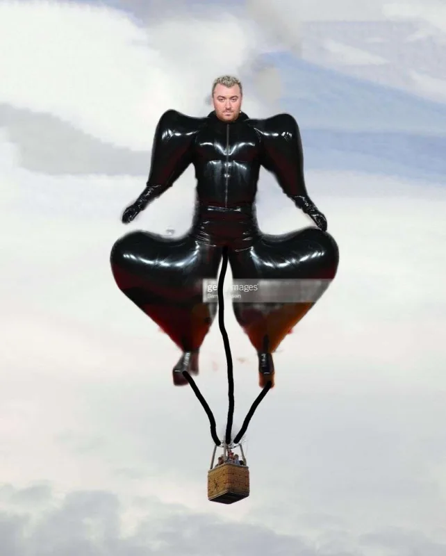 Sem Smit “caps”ləri ilə gündəmdə