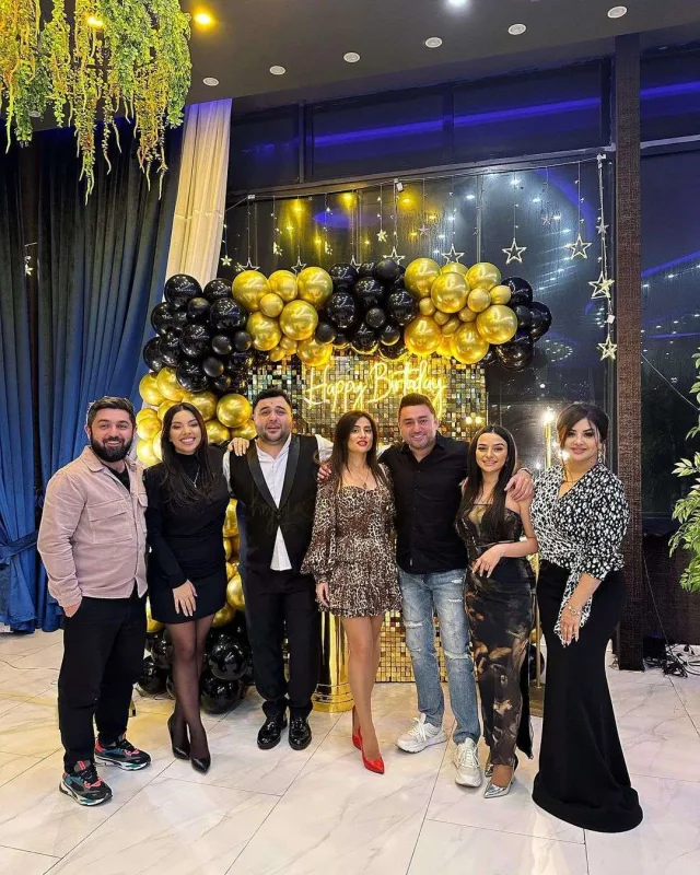 Atasının ölümündən sonra həmin paylaşımları sildi