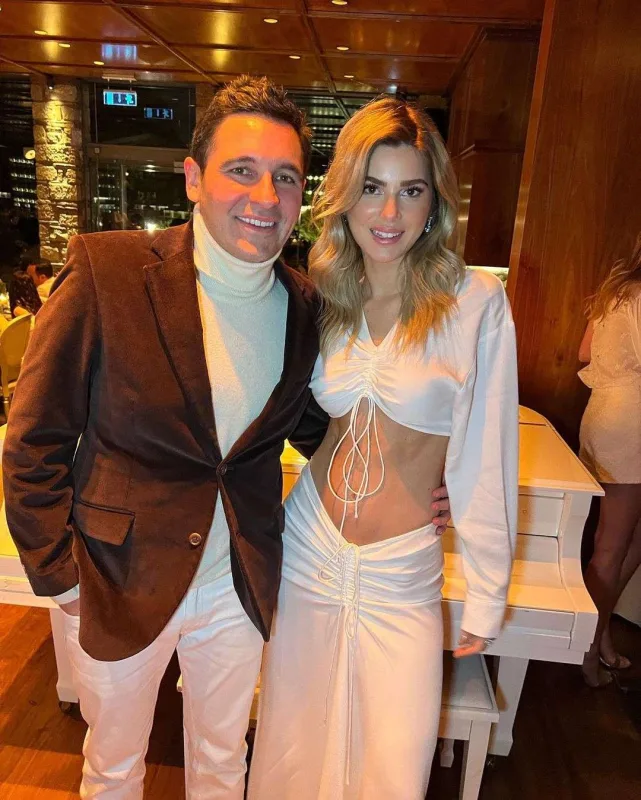 Sabancı cütlüyü valideyn olur