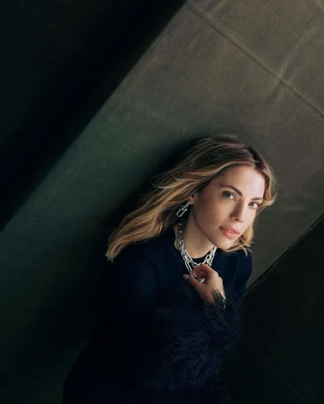 “Yasak elma”nın ulduzunun toyu olacaq