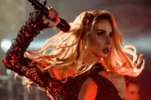 Loboda Bakıya gəlir