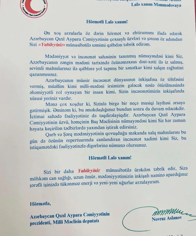 Deputat Laləyə fəxri fərmanı təqdim etdi