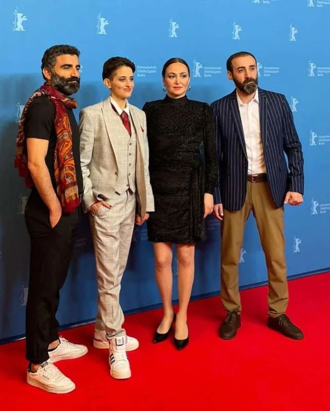 Rasim Cəfər xanımı ilə Berlinə getdi