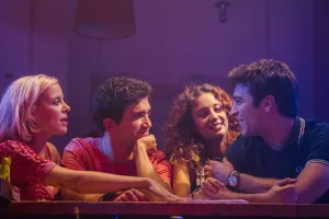 “Netflix” qiymətləri endirdi