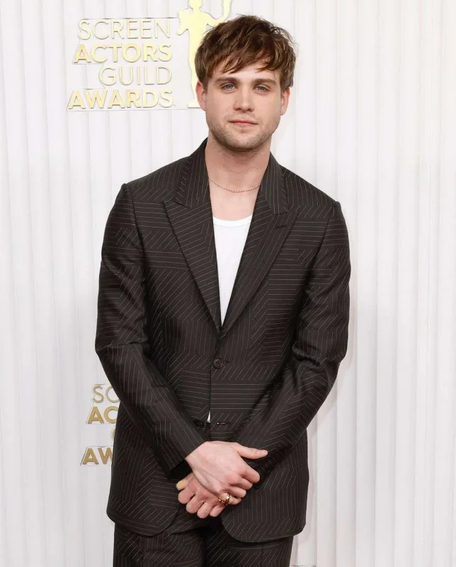 Qırmızı xalının ən diqqətçəkənləri